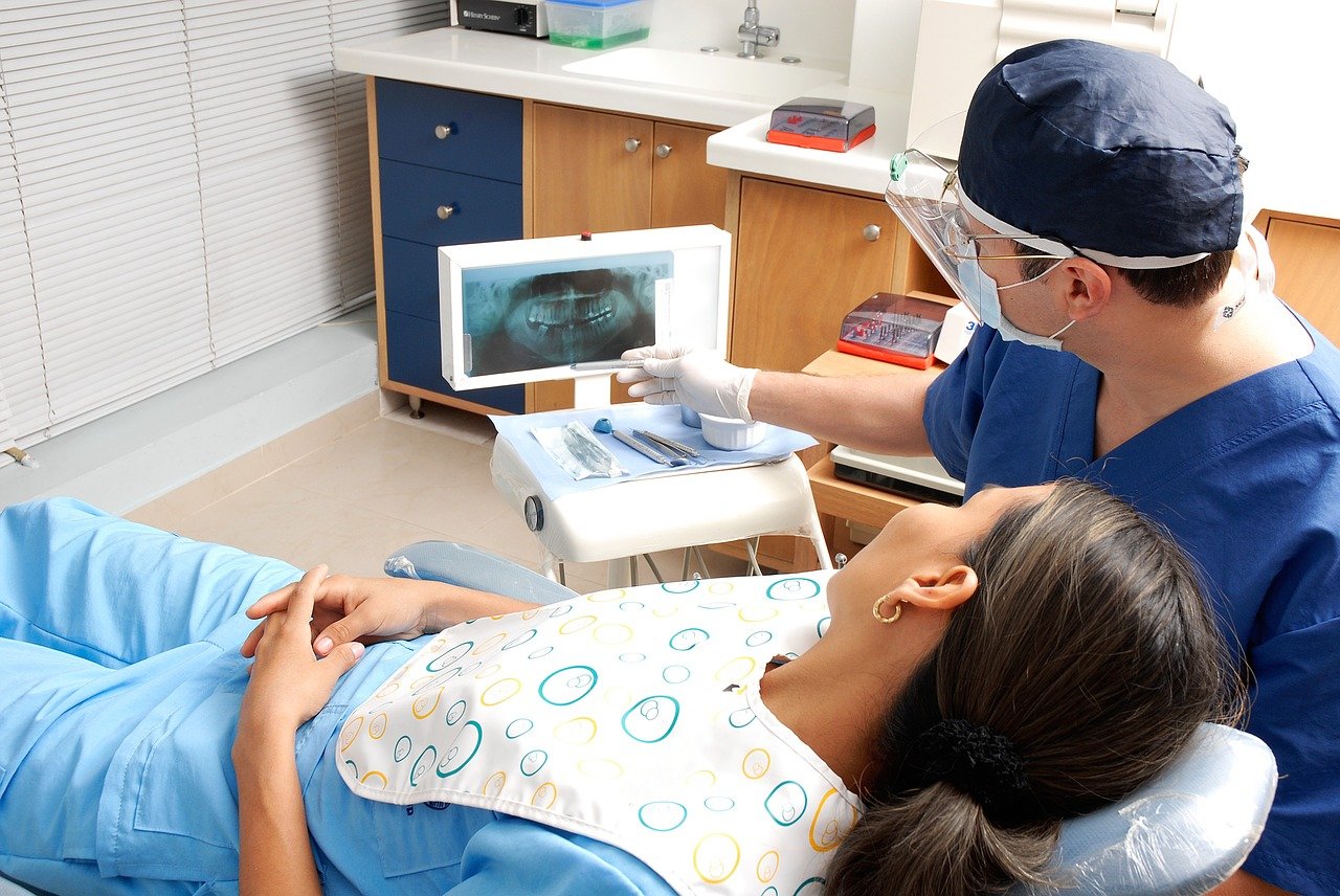 O czym warto wiedzieć przed wizytą u dentysty?